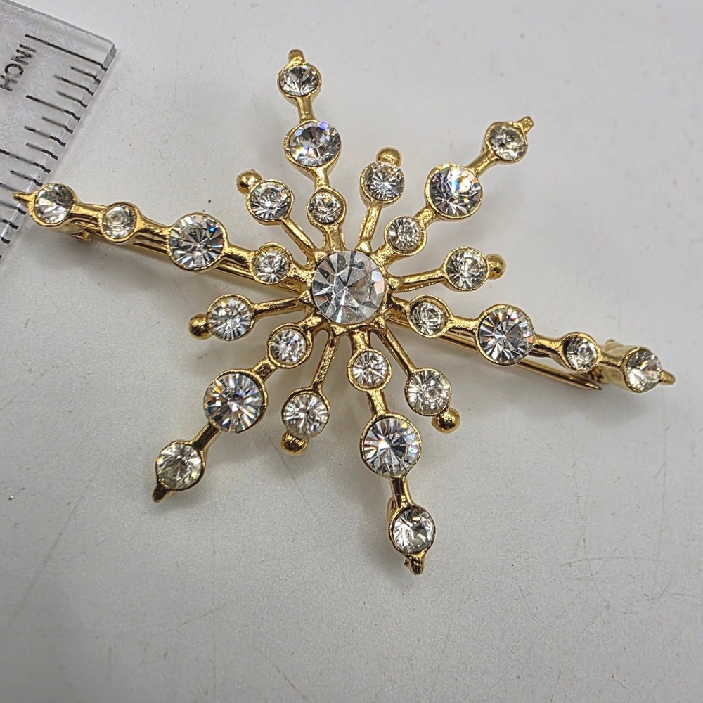 Vintage Monet Gold Tone Rhinestone Snowflake Starburst Brooch Pin Holiday